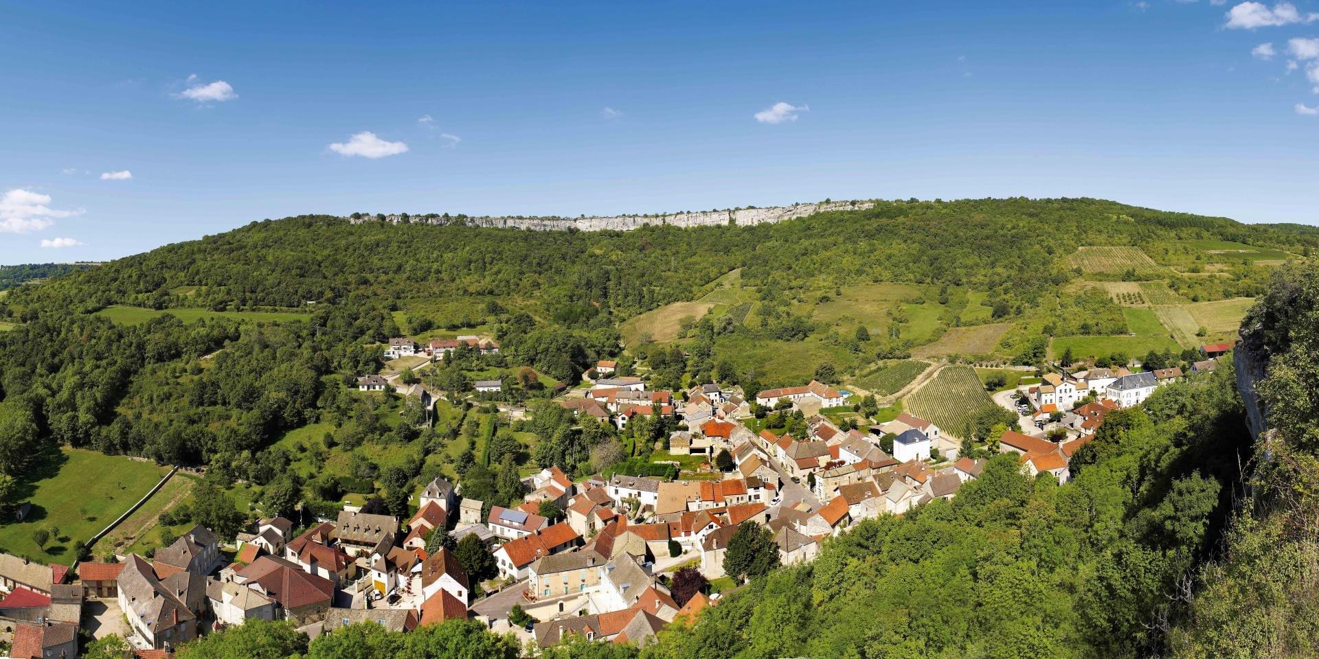 Saint-Romain, the village under its limestone cliff, Côte de Beaune